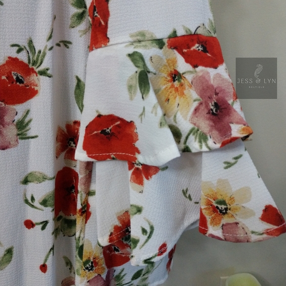 🆕 Floral Bell Sleeve Off Shoulder Boho Top - Picture 6 of 9